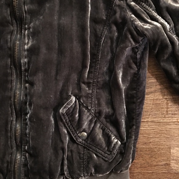 Free people velvet bomber - Picture 3 of 7